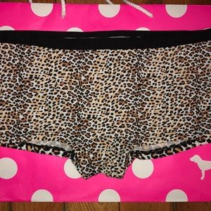 NWT VICTORIA SECRET PANTY